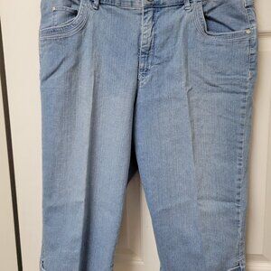Gloria Vanderbilt Denim Skimmer Capri